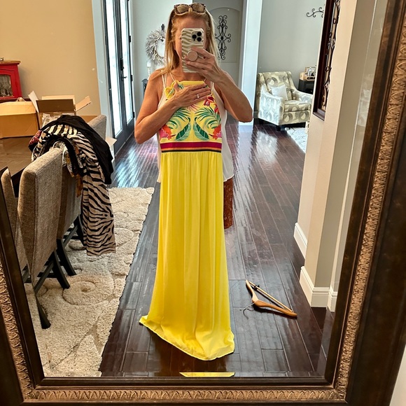 Yellow Embroidered Floral Maxi Dress Medium - Picture 7 of 8